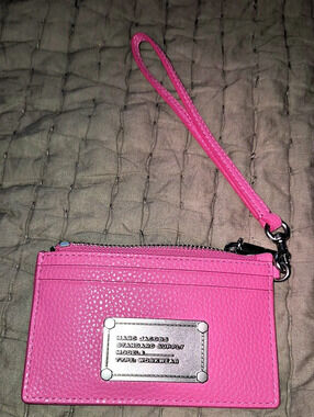 Marc Jacobs Keychain Zip Wristlet Wallet in Pink